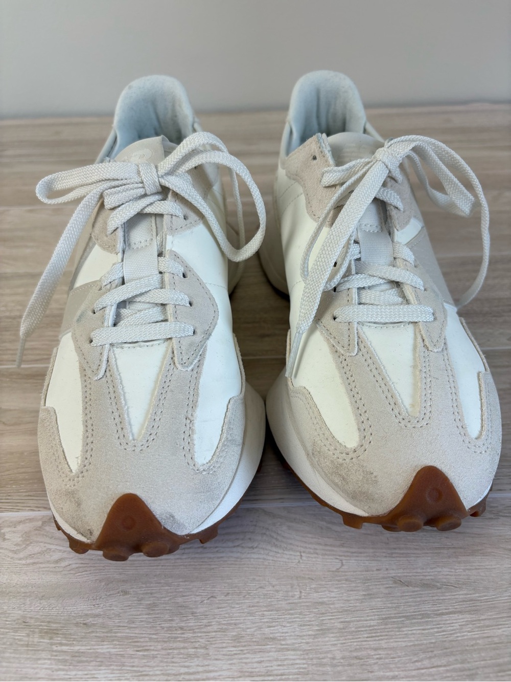 New Balance 327 Sneakers Size 8 Linen & Sea Salt Worn Once Clean Girl Neutral - Picture 3 of 10